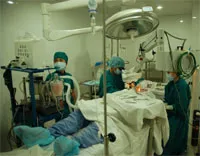 Sau thuốc đến vật tư tiêu hao cũng đòi tăng giá