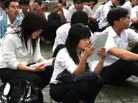 Ngày đầu kỳ thi tốt nghiệp THPT lần 2 năm 2008: Nhiều thí sinh bỏ thi