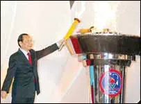 Kết thúc cuộc rước đuốc “Đuốc sáng Việt Nam - Hành trình theo chân Bác” năm 2008 