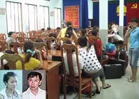 Bắt khẩn cấp vợ chồng chủ cơ sở massage giam lỏng các nữ nhân viên 