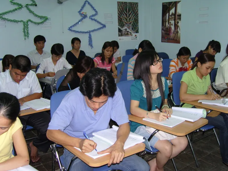 Mở lớp đào tạo tiếng Hàn đi XKLĐ năm 2009 