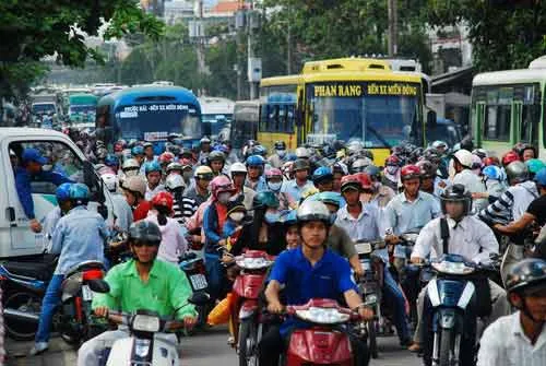 Vấn đề hôm nay: Mỗi năm hao phí hàng tỷ đô la vì xe cá nhân