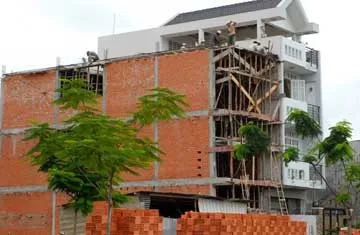 Vấn đề hôm nay: Xây nhà sai phép, trái phép do chính chúng ta 