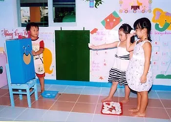 Công tác xã hội hoá giáo dục - vấn đề còn nhiều băn khoăn