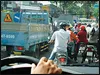 TPHCM: Cấp cứu thời...rào chắn bao vây 