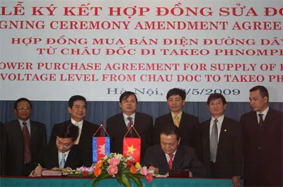 Lễ ký kết Hợp đồng mua bán Điện đường dây 220KV từ Châu Đốc đi Takeo - Phnompenh 