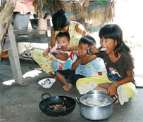 Ngăn chặn nguy cơ tái nghèo  