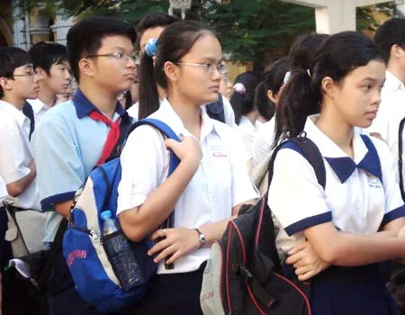 Tạm thời đóng cửa các trường học nội trú 