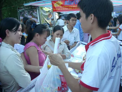 Phiên chợ vui Công nhân tại Khu Công nghiệp Tân Bình 