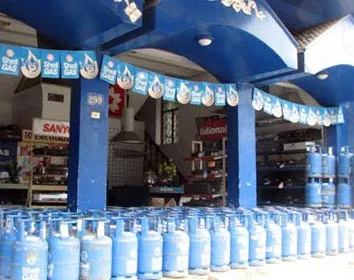 Tháng 9/2009: Giá gas tăng mạnh thêm 18.000 đ/bình 12kg