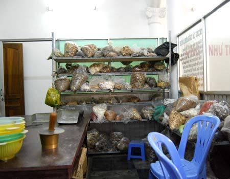 Tiếp tục phát hiện sai phạm tại phòng khám Đông y Trung Quốc
