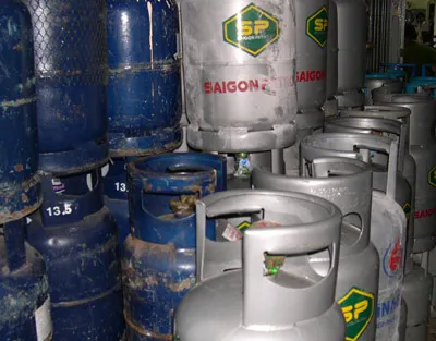 Giá gas tháng 11 tăng lần thứ 2 thêm 5.000 đ/bình 