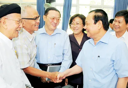 HĐND TP tiếp xúc cử tri quận 5 