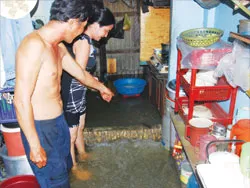 Triều cường TP.HCM lại vượt mức lịch sử  