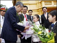 Thủ tướng Nguyễn Tấn Dũng tiếp đón và hội đàm với Thủ tướng Lý Hiển Long