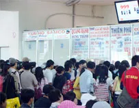Vấn đề hôm nay: Cần chấm dứt tình trạng sốt vé và giá tăng quá cao