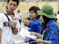 Đồng loạt khởi động các chương trình hỗ trợ thí sinh dự thi ĐH-CĐ năm 2010