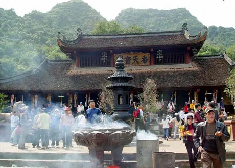 Bình luận: Văn hoá Lễ hội ở đâu?