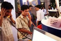 Ngày 1/6: Tổng điều tra hiện trạng sử dụng điện thoại, internet