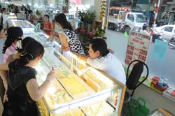 Thông tin thị trường ngày 10/4/2010: Giá vàng tiếp tục tăng