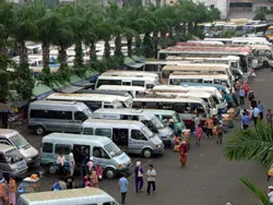 Nhiều hành khách lo lắng về an toàn giao thông trên các quốc lộ