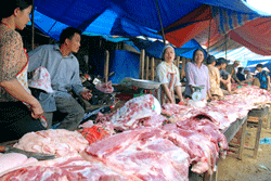VĐHN: Thịt không chỉ sạch, an toàn mà giá cả phải cạnh tranh