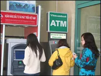 Mở rộng triển khai việc trả lương qua tài khoản