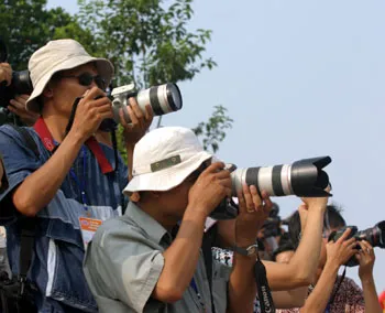 Xã luận: Nghề báo - Trọng trách và vinh quang