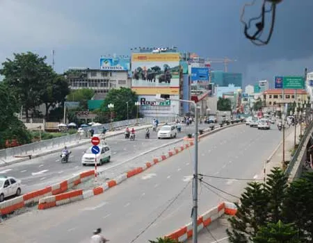 Dự án nâng cấp đô thị TP.HCM bằng vốn ODA: Còn vướng mắt quá trình đền bù giải phóng mặt bằng