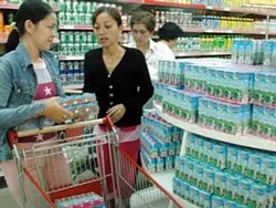 Bình ổn thị trường và cuộc vận động “Người Việt Nam ưu tiên dùng hàng Việt Nam”