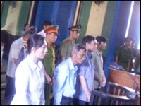 Vụ án tham nhũng đất đai huyện Hóc Môn: Cán bộ huyện hóc môn thừa nhận đã nhận tiền “lót tay”