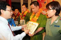 Tuyên dương 65 chiến sĩ công an trẻ - giỏi