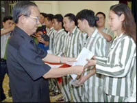 Tổng hợp về công tác đặc xá năm 2010