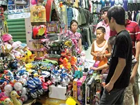 Đồ chơi trẻ em: Dửng dưng với qui định dán tem chất lượng