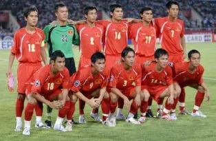 Việt Nam tăng 2 bậc trên BXH của FIFA