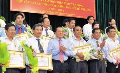 Đảng Ủy Khối Dân - Chính - Đảng tổng kết 4 năm thực hiện cuộc vận động “Học tập và làm theo tấm gương đạo đức Hồ Chí Minh”