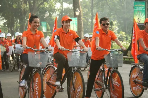 Lễ xuất quân chương trình đạp xe đồng hành “Hành động xanh”