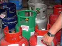 Tháng 10/2010: giá gas trong nước sẽ tăng thêm 14.000-15.000 đ/bình 12kg