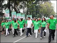 5.000 người tham gia cuộc đi bộ Ngày vì thành phố văn minh, hiện đại