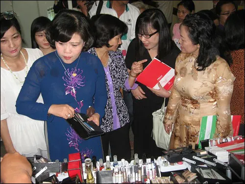 Khai mạc hội chợ triển lãm Những sản phẩm dành cho phụ nữ