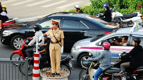 Tổng kết hoạt động tháng An toàn giao thông