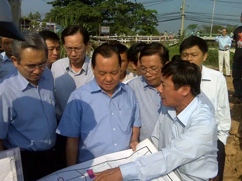 Thực địa khảo sát tình hình ngập, tiến độ thực hiện các dự án chống ngập ở TPHCM: Vui ít, lo nhiều