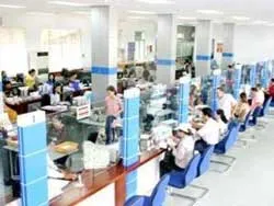P/V ông Đinh Văn Sang, PGĐ Cty vận tải hành khách đường sắt Sài Gòn về vấn đề bán vé tàu tết Tân Mão qua mạng