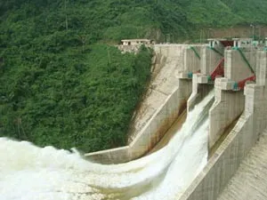 Con người và thủy điện