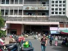Quận 5 chung tay giảm nghèo cho dân