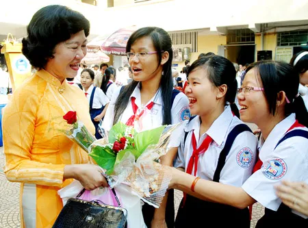 Bình luận: Nhớ về thầy cô
