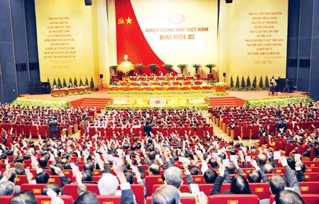 Xã luận: Vươn lên tầm cao mới