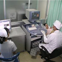 Vấn đề hôm nay: Cần tăng cường kiểm soát khi phòng khám tư Nở nồi