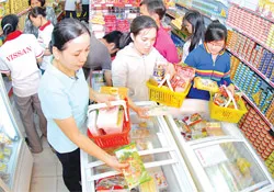 PV Bà Nguyễn Thị Hồng, Phó chủ tịch UBND TP về thị trường Tết Tân Mão