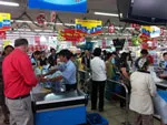 Siêu thị tấp nập mùng 3 tết